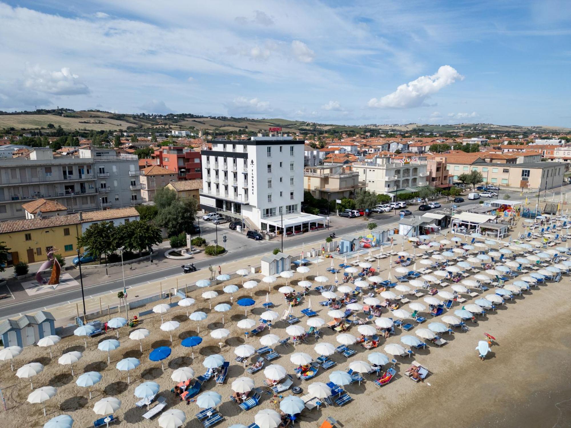 Hotel Florence Marotta Εξωτερικό φωτογραφία