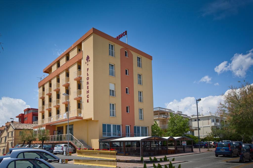 Hotel Florence Marotta Εξωτερικό φωτογραφία