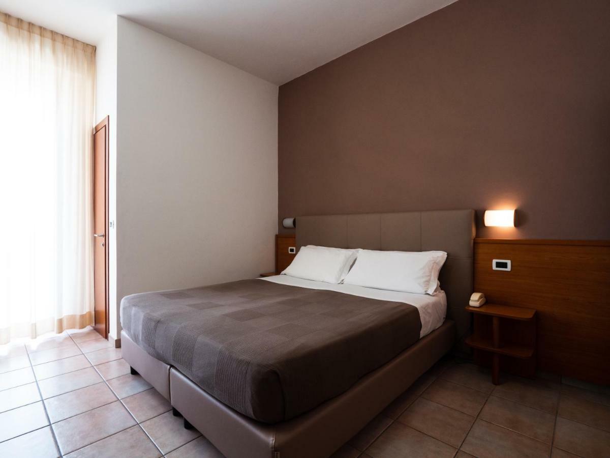 Hotel Florence Marotta Εξωτερικό φωτογραφία