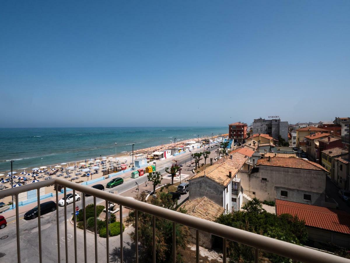 Hotel Florence Marotta Εξωτερικό φωτογραφία
